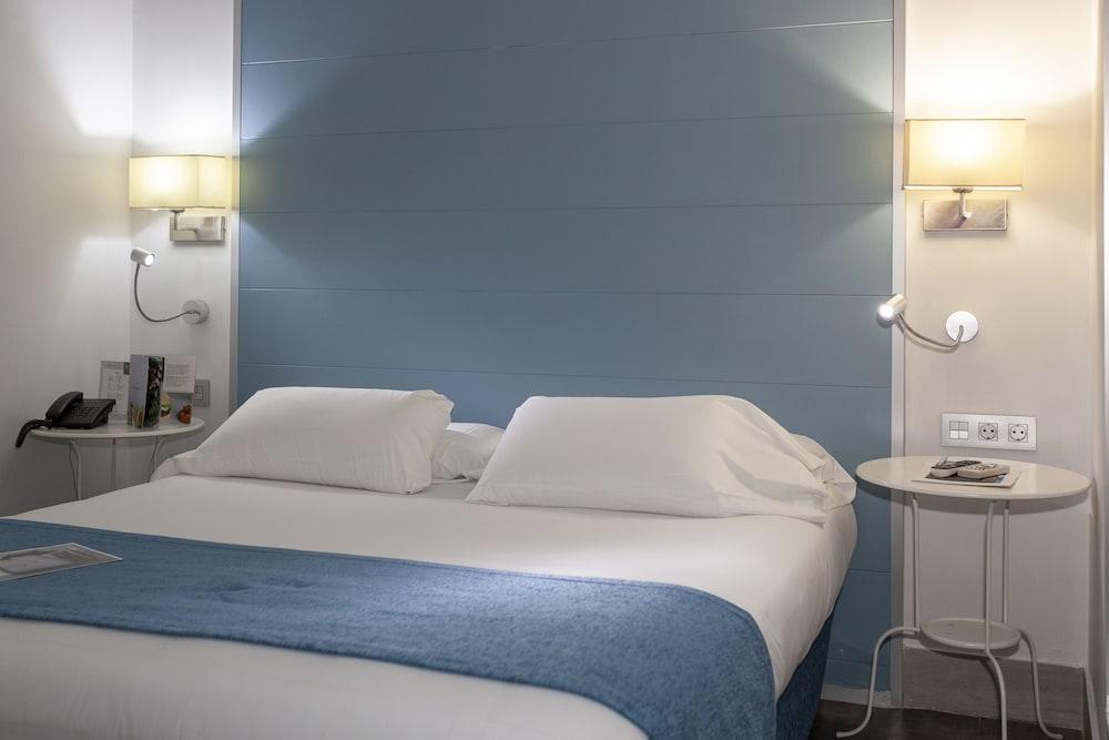 Aacr Hotel Monteolivos Севілья Екстер'єр фото