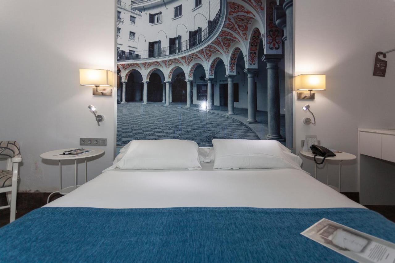 Aacr Hotel Monteolivos Севілья Екстер'єр фото