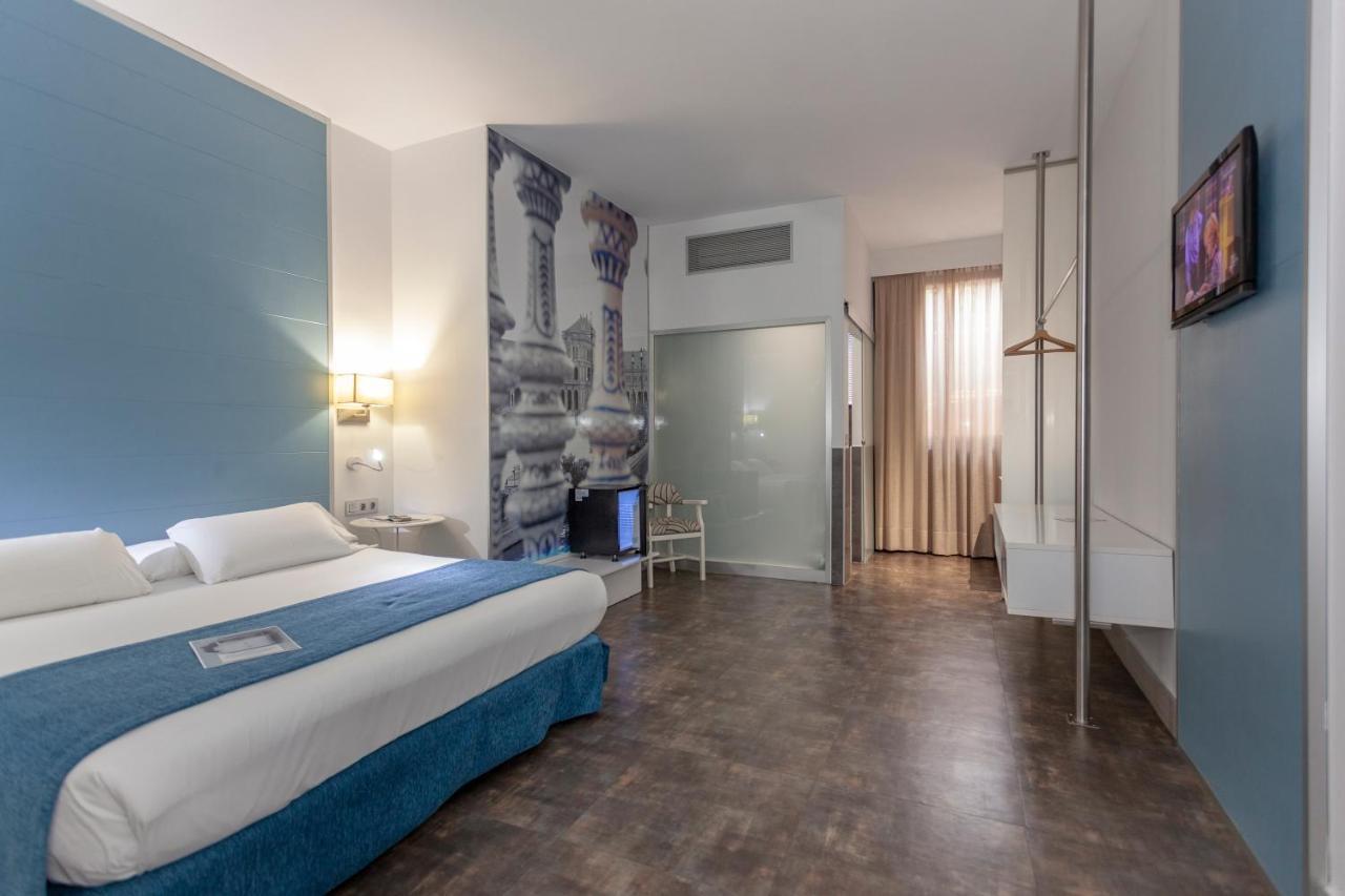 Aacr Hotel Monteolivos Севілья Екстер'єр фото