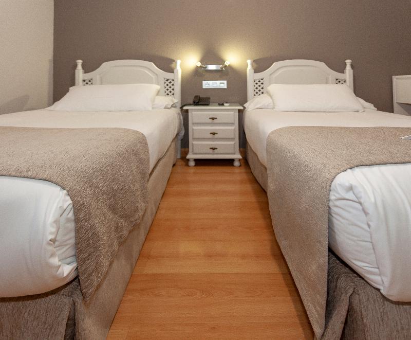 Aacr Hotel Monteolivos Севілья Екстер'єр фото